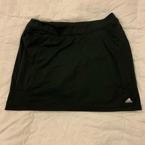 💕3/$15 or 5/$20💕 Adidas gym/golf skirt